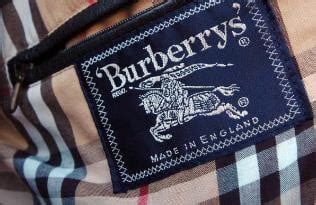 difference between burberry and burberrys